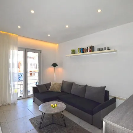 White Nest - Stylish & Cozy