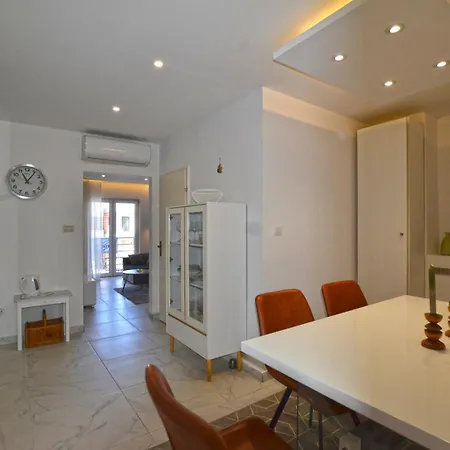White Nest - Stylish & Cozy *